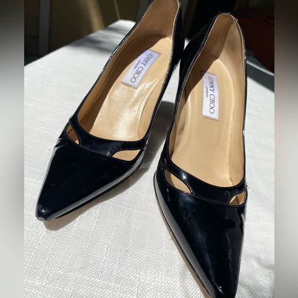 AUTHENTIC JIMMY CHOO PATENT LEATHER HEELS - Picture 3 of 9